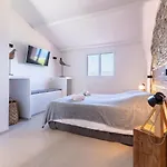 By Interhome * بورتو فيكشْيو